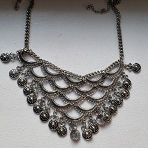 Bib necklace